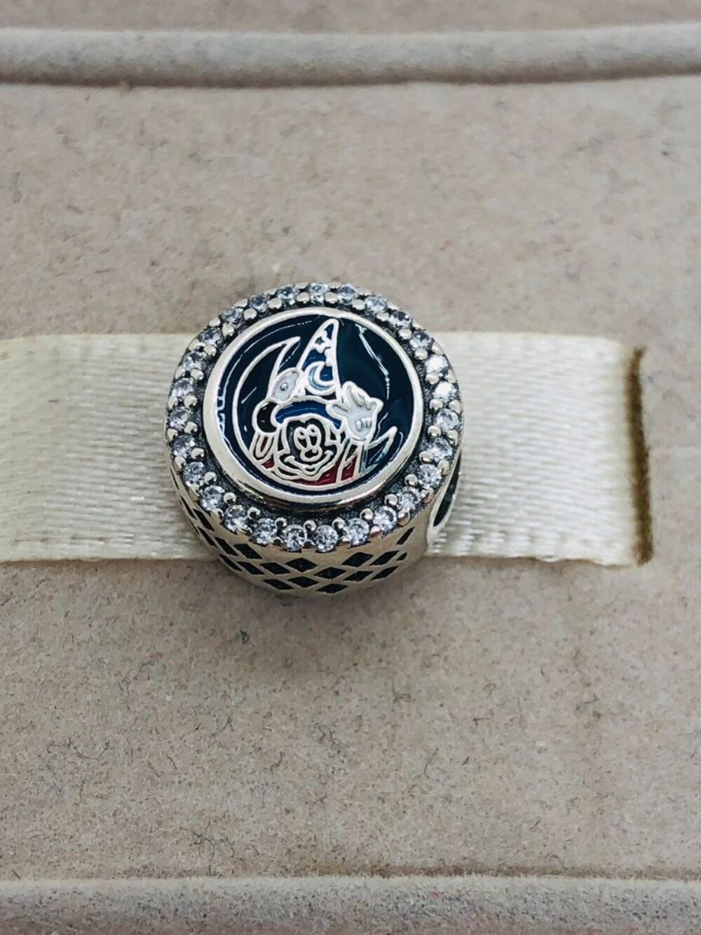 ✨🔥Pandora Disney Mickey Mouse Charm